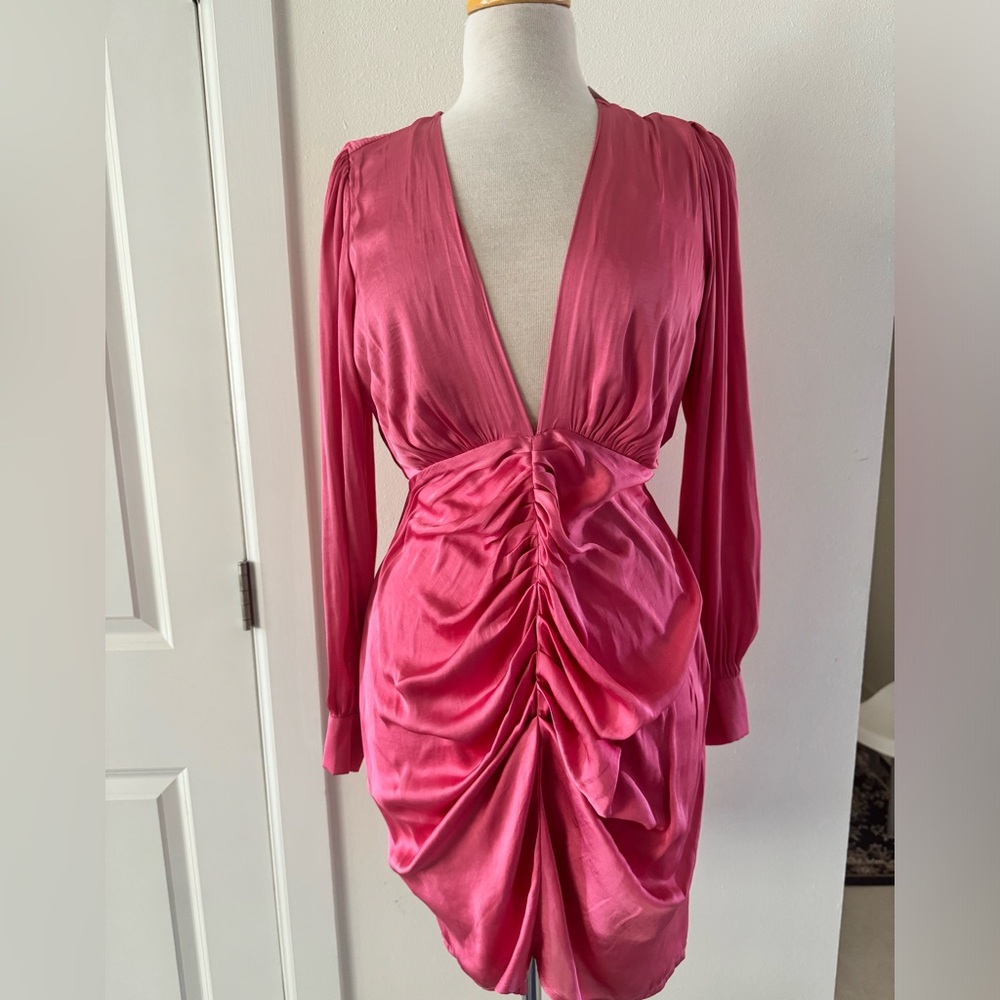 NWT Aakaa ruched Dress in pink